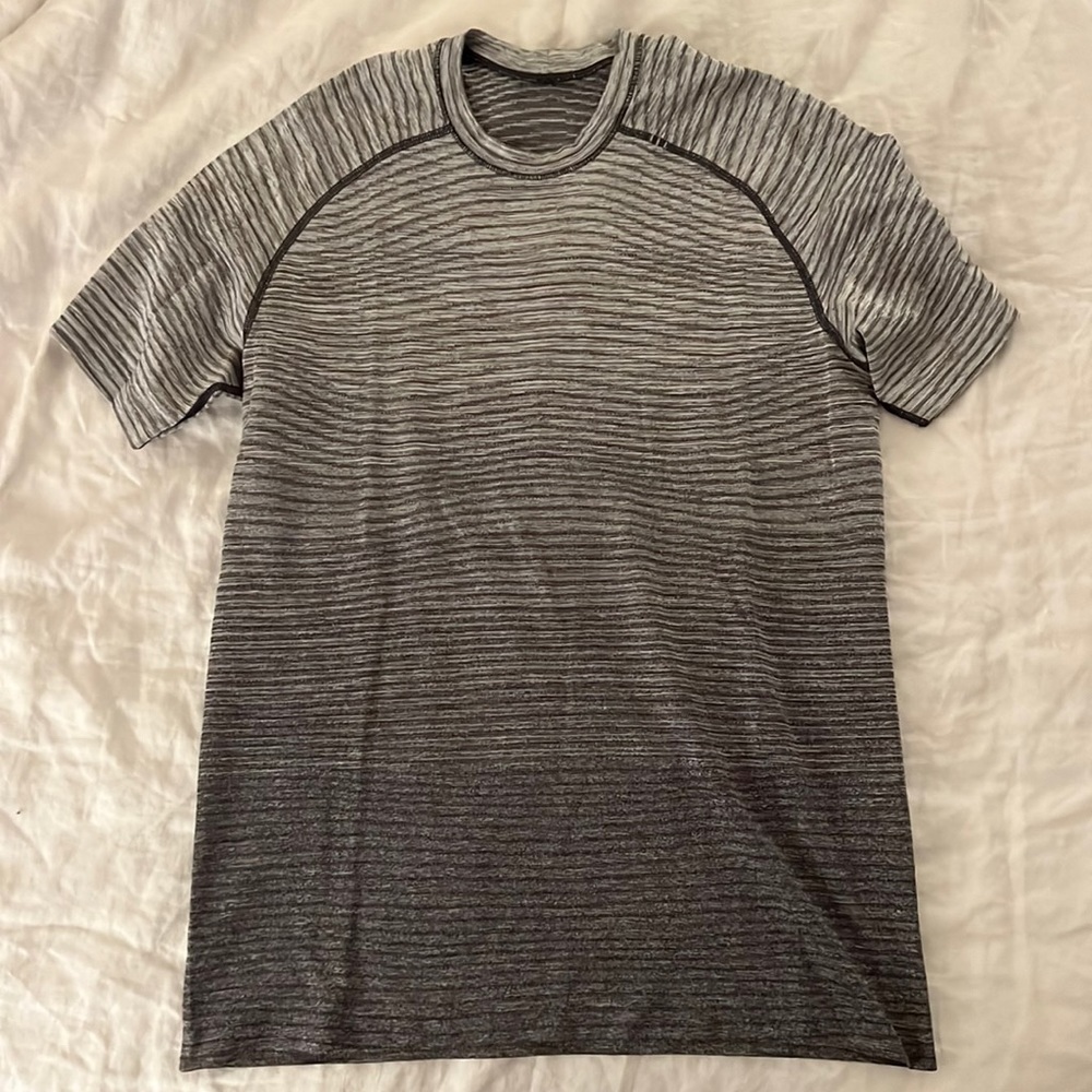 Lululemon Metal Vent Tech 2.0 Short Sleeve Shirt